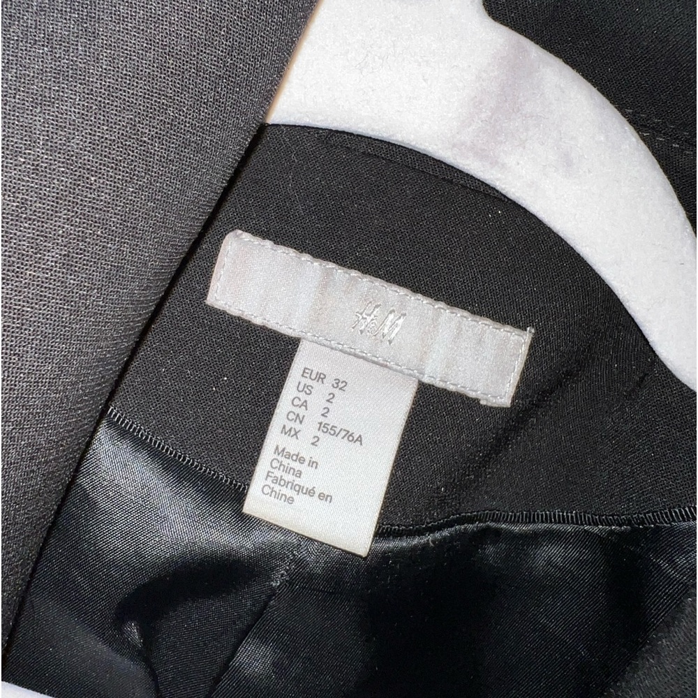 H&M Black Trench Coat with Zippers - Picture 2 of 6